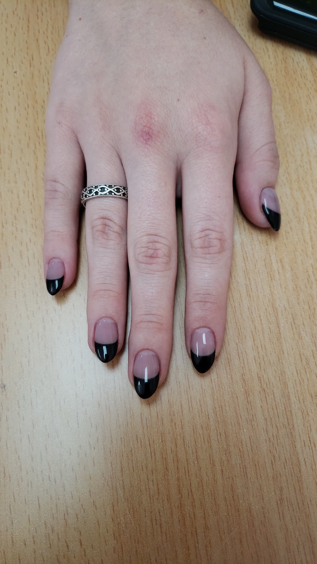 Foco Nails & Spa nail photo 7
